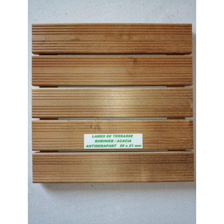 LAMES de TERRASSE en ACACIA / PROFIL DROIT STRIEE VENDU au M²