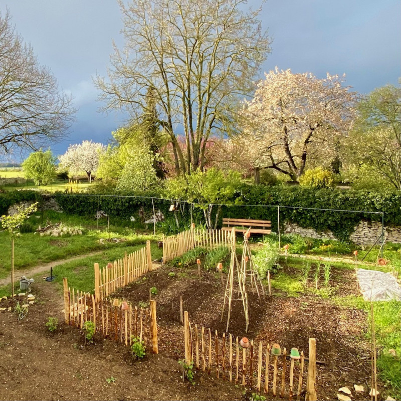GANIVELLE ou TREILLAGE FENDUS en CHATAIGNIER pour CLOTURE VENDU au ROULEAU – Image 4