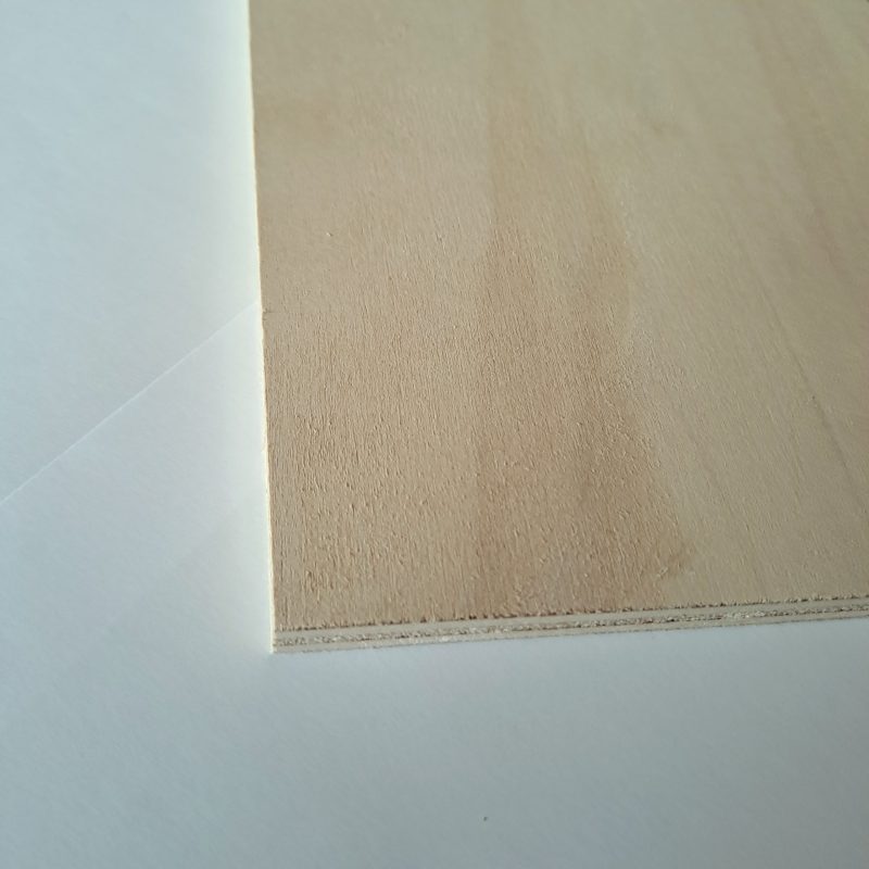 PANNEAU de CONTREPLAQUE en PEUPLIER avec une COLLE BIO-SOURCES en BORDS DROITS / Dim : 2,50 m x 1,22 m VENDU à la PLAQUE